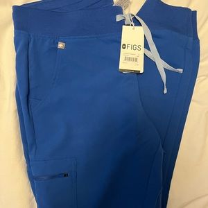 *BRAND NEW* Figs Zamora scrub pants size MT